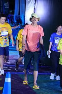 BIB: 4416, 348
                            <button type="button" onclick="openModal(26262165)" class="btn btn-primary btn-sm float-right btn-popup" data-toggle="modal" data-target=".modal-high-quality">
                        <i class="fas fa-shopping-cart"></i> Add to Cart
                    </button>
                                            <button type="button" onclick="isThisMe(26262165, true)" class="btn btn-success btn-sm float-right btn-popup btn-isme hidden" data-toggle="tooltip" data-placement="bottom" title="นี่คือรูปของคุณใช่ไหม คลิกที่นี่เพื่อเอาเข้าอัลบั้ม">
                        <i class="fas fa-plus"></i> Add to album
                    </button>
                    <button type="button" onclick="isThisMe(26262165, false)" class="btn btn-warning btn-sm float-right btn-popup btn-isnotme hidden">
                        <i class="fas fa-ban"></i> Remove from album
                    </button>